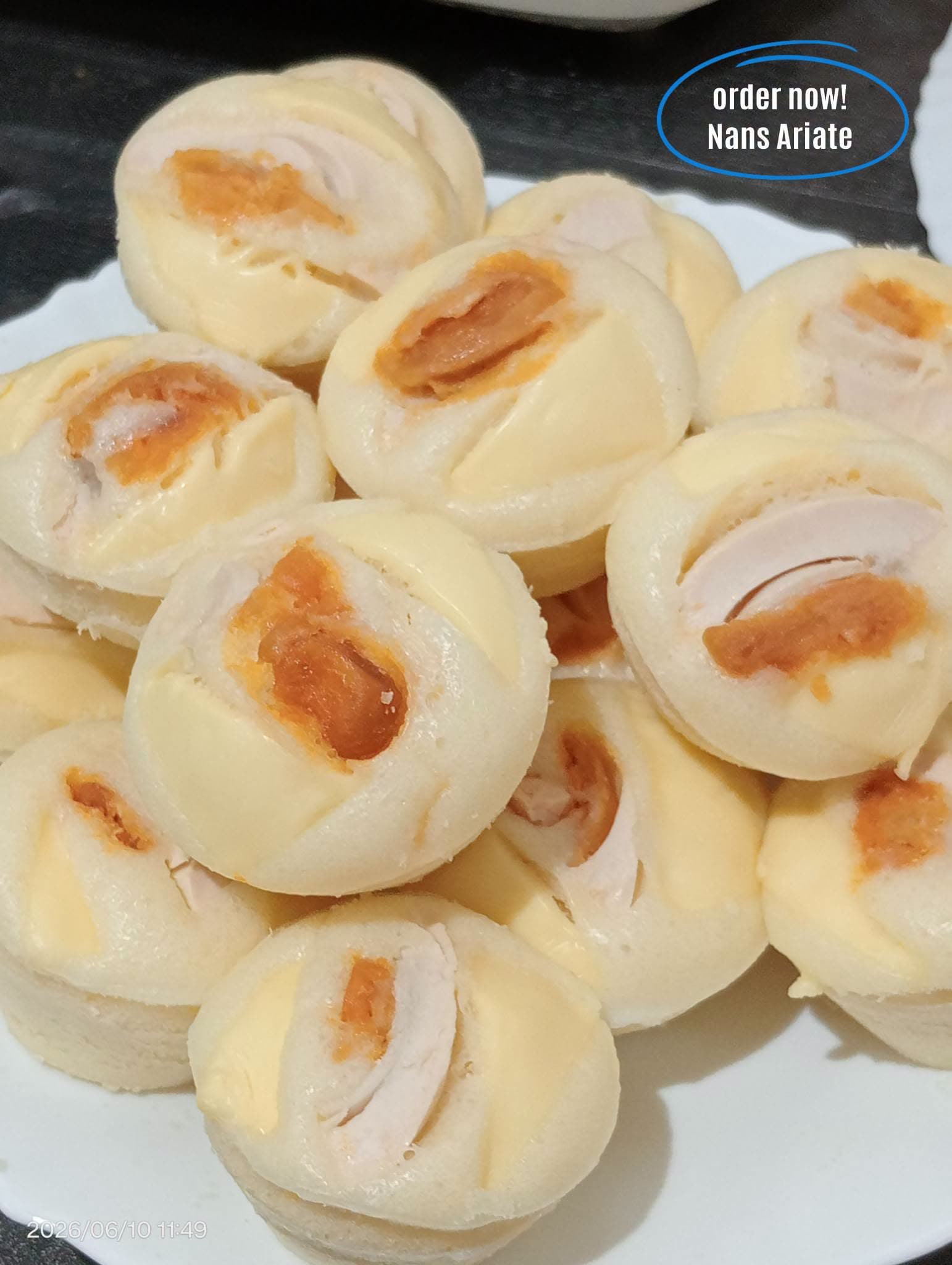 Special puto cheese with salted egg